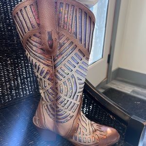 Southern fried chics cowboy boots BRAND NEW size 8